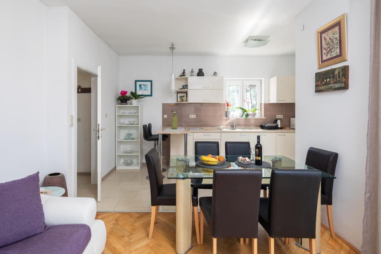 Boja Nel Blu Apartment Stanici Bagian luar foto